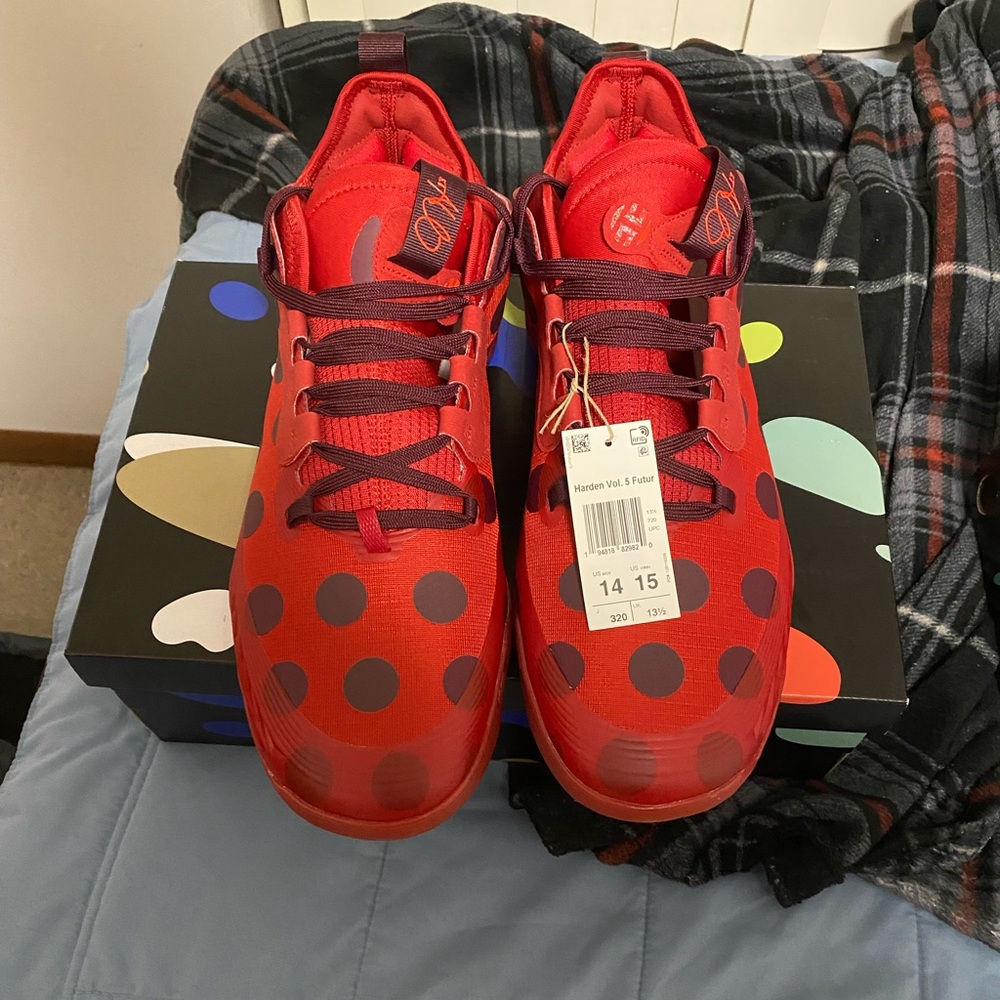 Shoe
